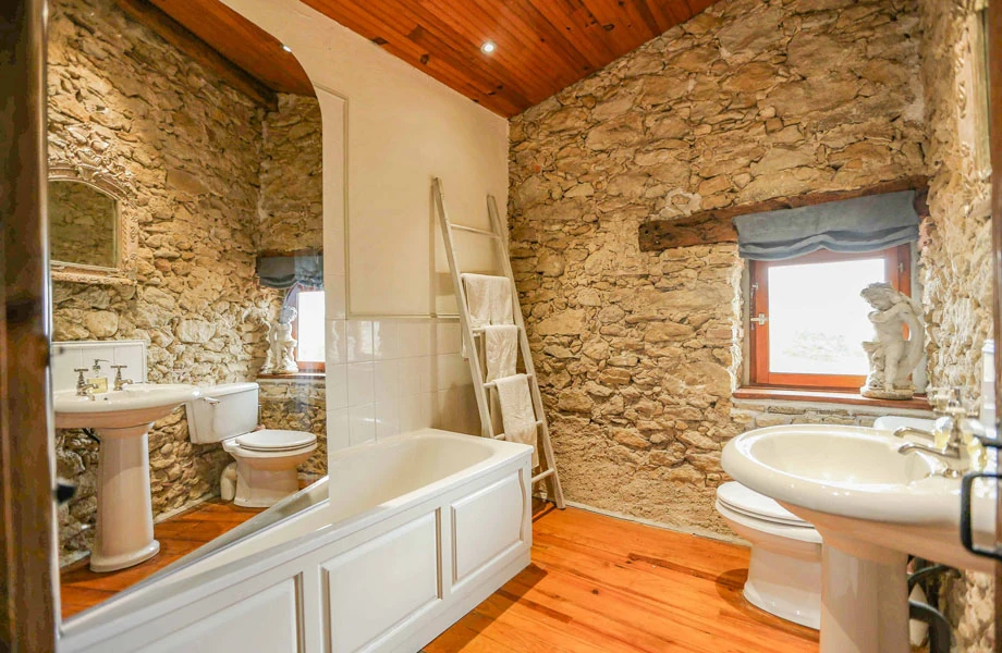 La Grange – Badezimmer im Erdgeschoss