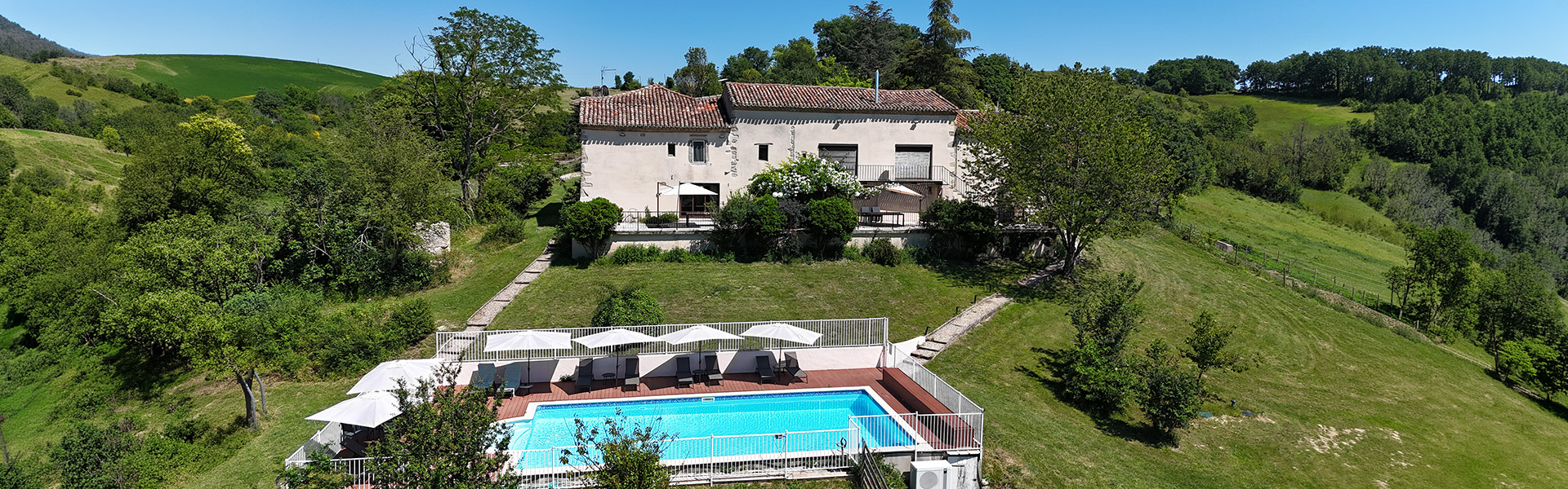 Sicht auf La Bastide Gruppen und Ferienunterkünfte
